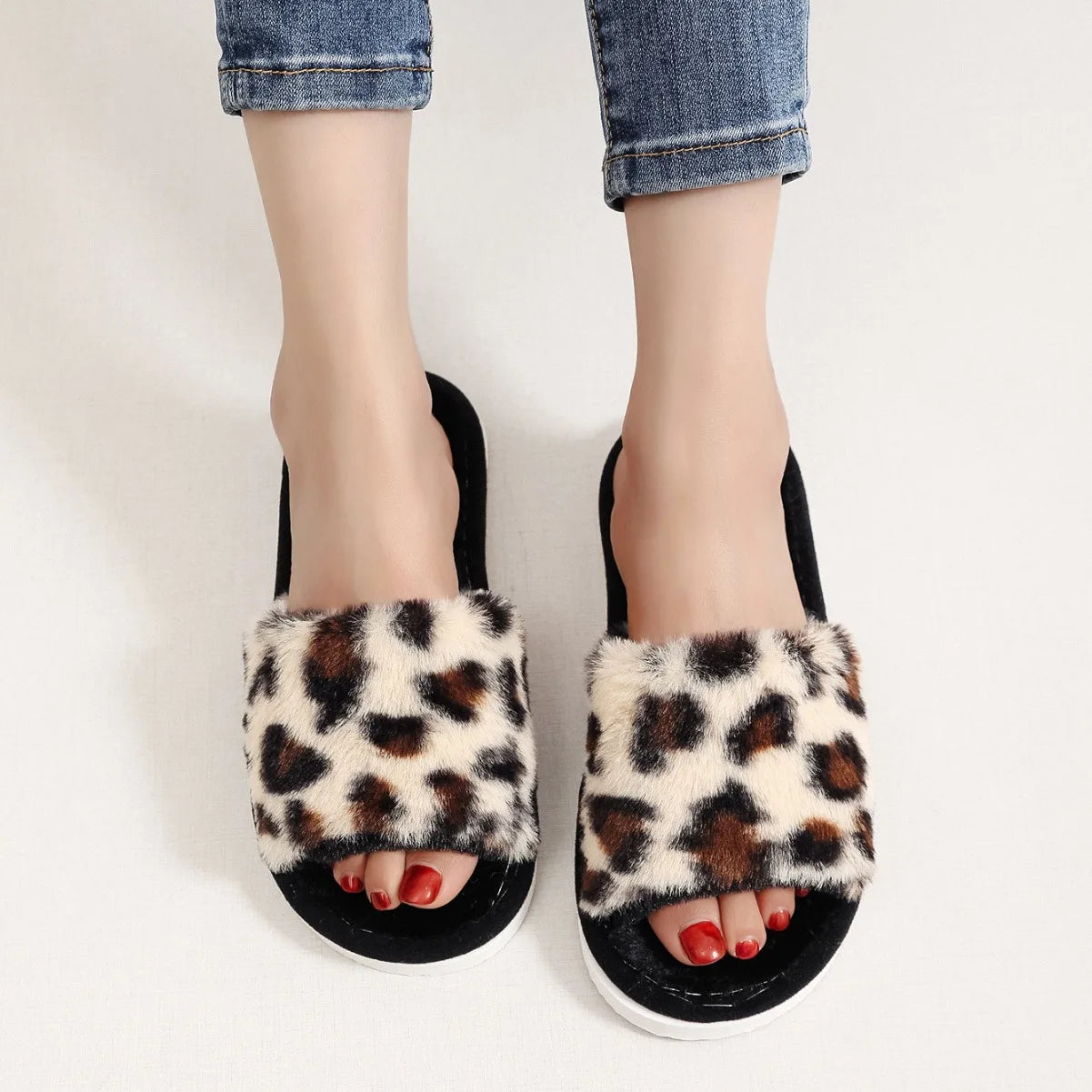 2025 House Slippers Women Four Seasons New Open Toe Fur Warm Plush Comfortable Lightweight Flat Home Shoes comfortable slippers
