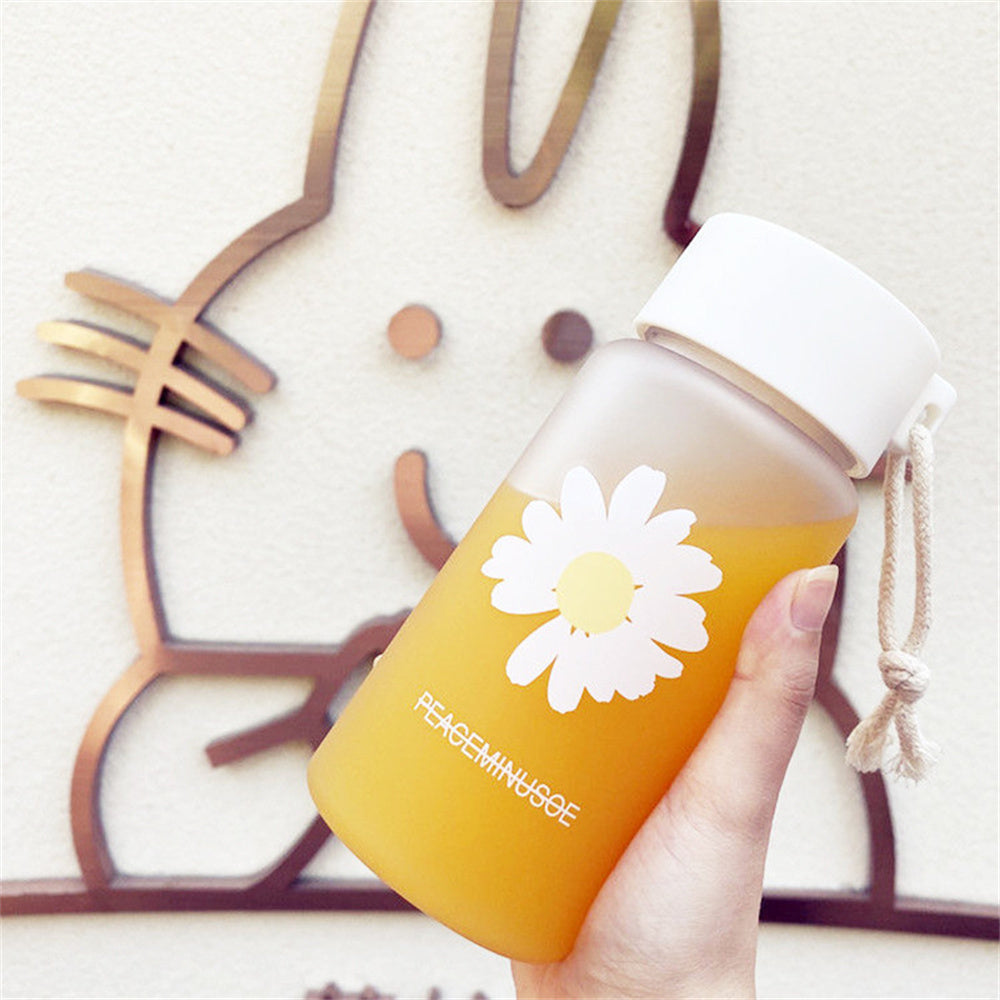 480ml Water Bottles Small Daisy Frosted Plastic Cup Kawaii Direct Drinking Tea Cup Portable Travel Sports Creative Water Cup